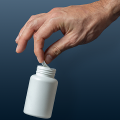 Sello de seguridad con lengüeta para fácil apertura, ideal para envases de plástico y vidrio – Sellaempaq